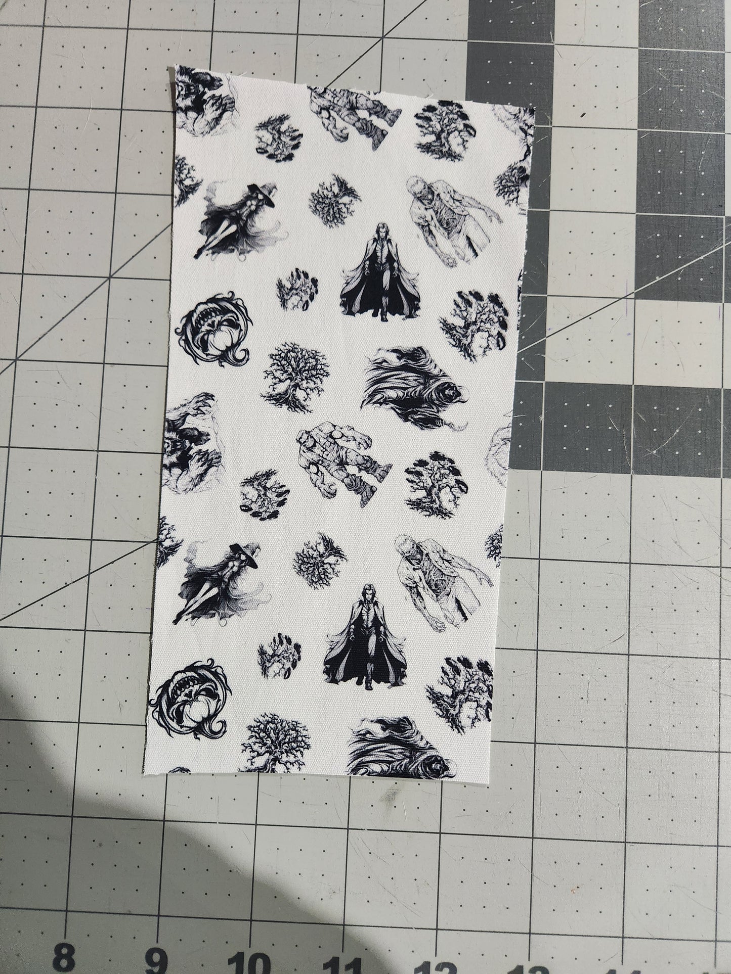 Scrap Cut Canvas Light 7"x3"