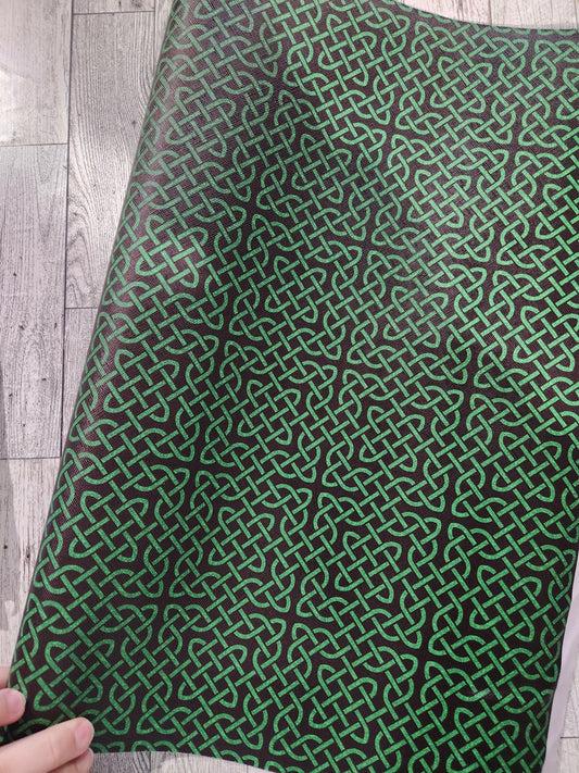 RETAIL Vinyl Ten Cross Celtic Green Knots Coord